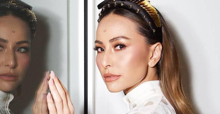 Sabrina Sato arrasa em evento com look avaliado em R$ 19 mil