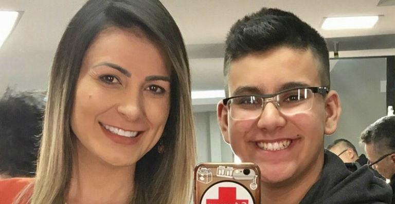 Filho de Andressa Urach tem problema de saúde e é internado às pressas