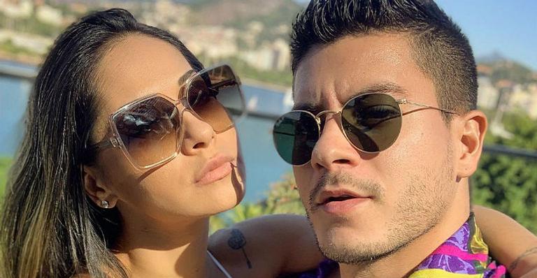 Em Nova York, Arthur Aguiar relembra gravidez de Mayra Cardi e deixa web apaixonada