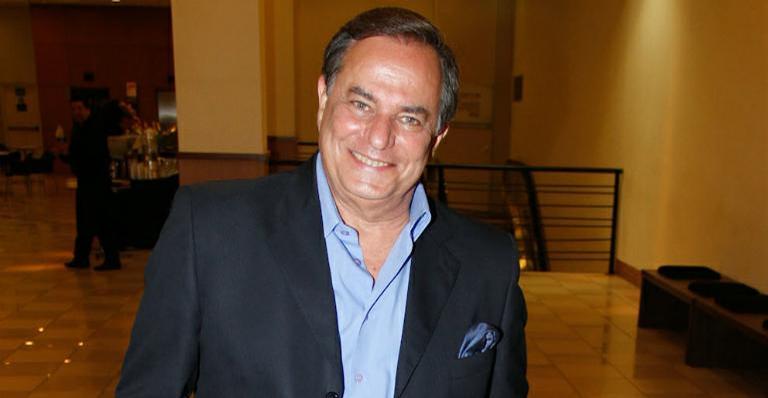 Ronnie Von desabafa sobre saída da TV Gazeta: ”Não deixaram eu me despedir do público”