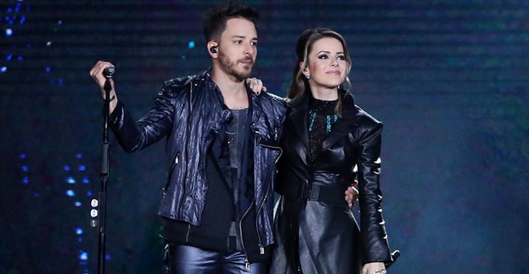 Sandy e Junior empolgam plateia de São Paulo com show nostálgico e emocionante