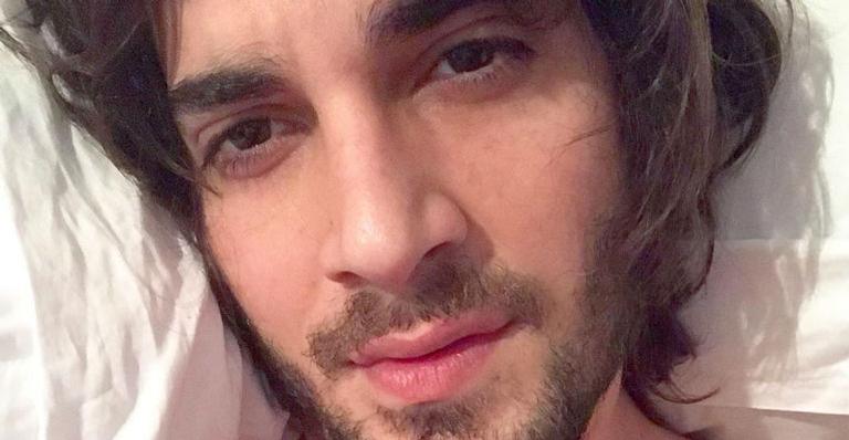 Fiuk se empolga na sensualizada e quase mostra demais