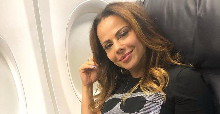 Viviane Araújo posa de biquíni e deixa fãs sem ar: ”Essa mulher me tira o fôlego”