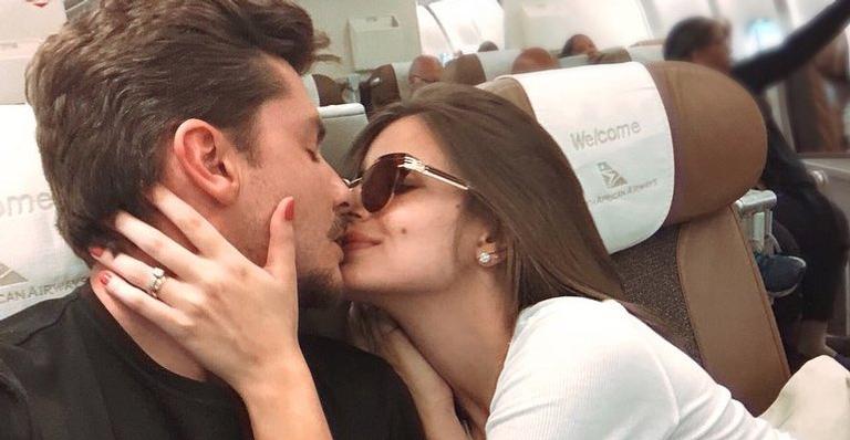 Camila Queiroz nega estar pagando R$40 mil em diárias de luxuoso resort: ”Nem se estivesse maluca”