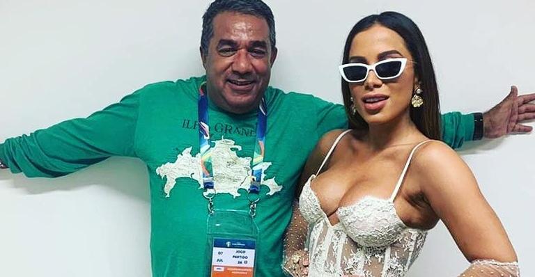 Anitta surpreende o pai com carro de seus sonhos como presente de ‘Dia dos Pais’ atrasado