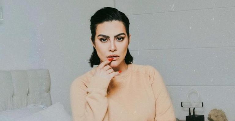 Cleo rebate comentários agressivos: ”O estado do meu corpo interfere na sua vida?”