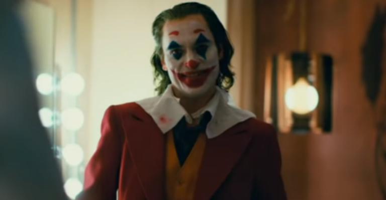 Novo trailer de ‘Coringa’ deixou os fãs arrepiados ao mostrar origens do personagem