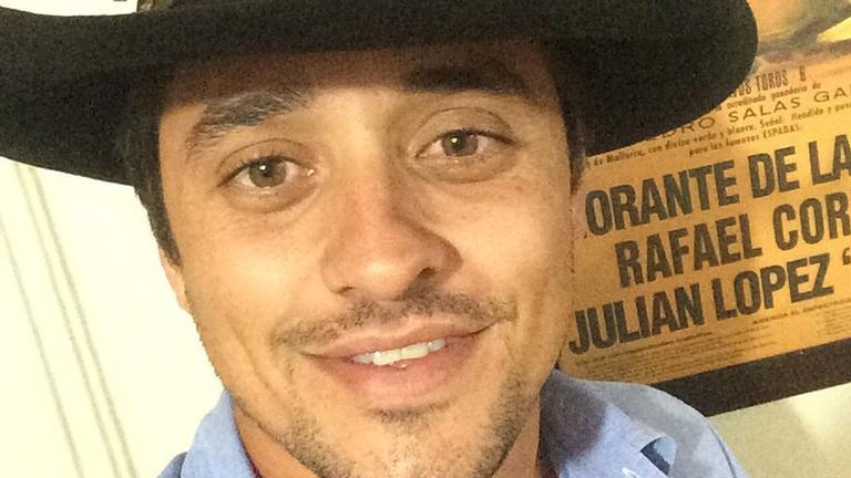 Lembra dele? Ex-BBB Fael se converte após retiro evangélico