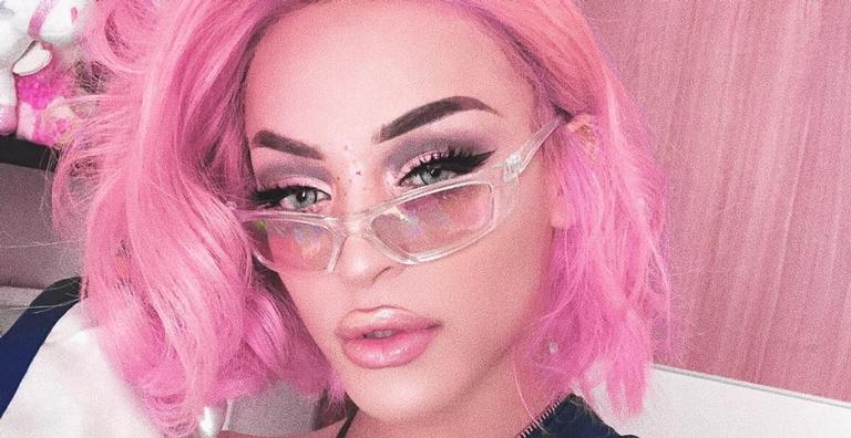 Pabllo Vittar esbanja corpão em foto sensual e quebra a web: ”Você quer o mundo? Eu te dou!”