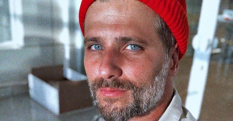 Bruno Gagliasso emociona com clique lindíssimo durante missão na África: ”Salvou o meu dia”