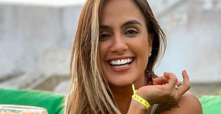 Ex-BBB Carol Peixinho posa com roupa de academia e manda mensagem motivacional ao seus seguidores