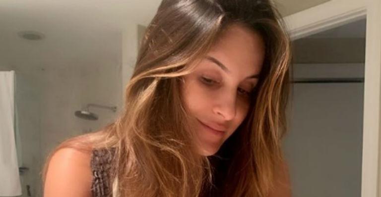 Claudia Leitte explode o fofurômetro com foto da filha recém-nascida: ”Mamãe desmaiando”