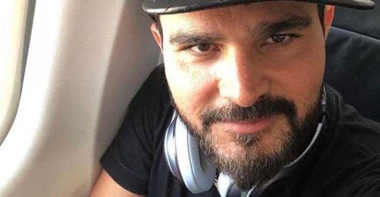 Luciano, dupla com Zezé Di Camargo, pula no colo do cantor Leonardo: ”Abraço sim”