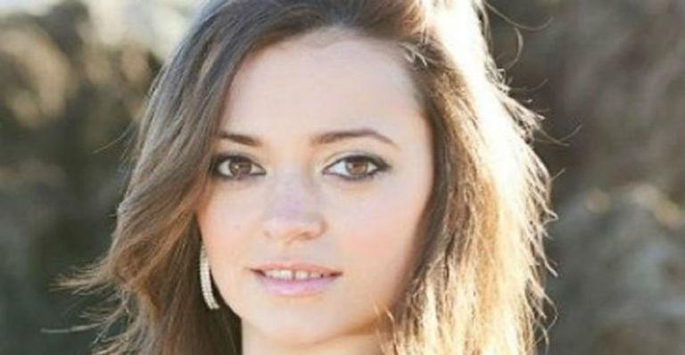 Cantora pop morre em festival de música após explosão no palco