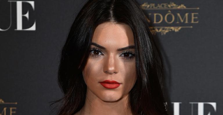 Kendall Jenner é processada por divulgar festival de música que não deu certo