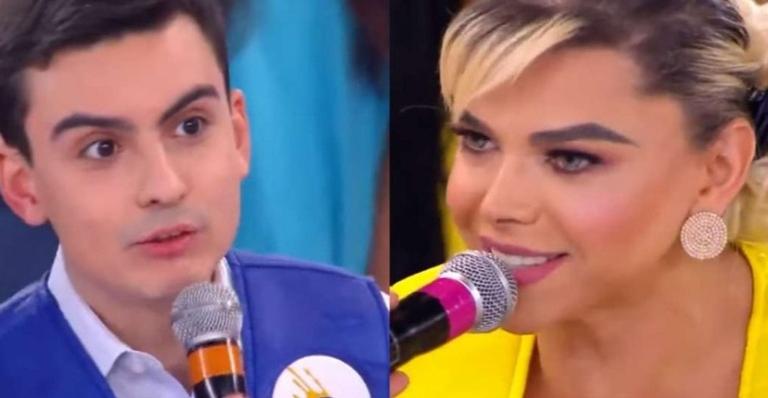 Dudu Camargo cria polêmica em programa após fazer pergunta indiscreta para Léo Áquilla