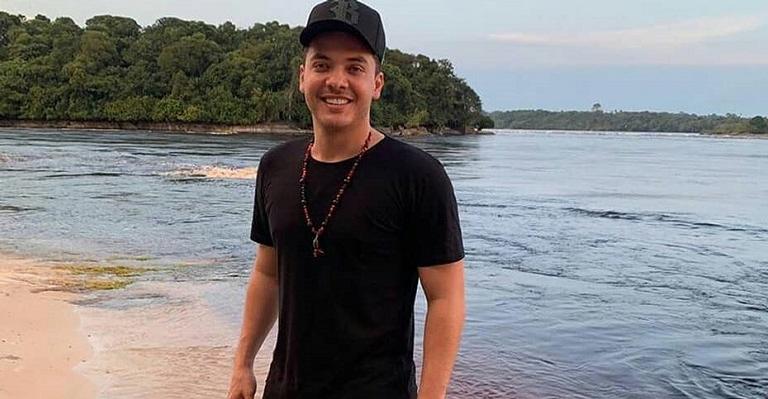 Wesley Safadão divulga novo projeto nos bastidores da turnê e surpreende fãs