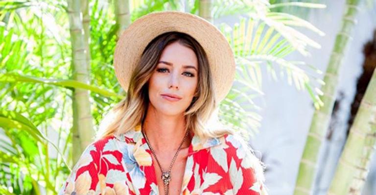 Aos 30 anos, cantora country morre em acidente de carro