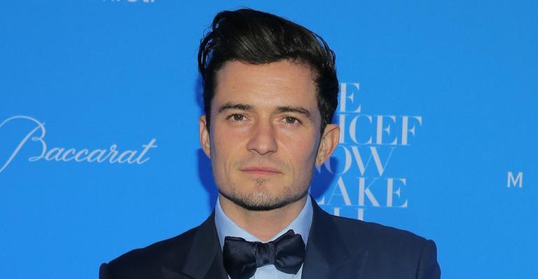 Orlando Bloom faz brincadeira com nude vazada em 2016: ”Não é tão grande”