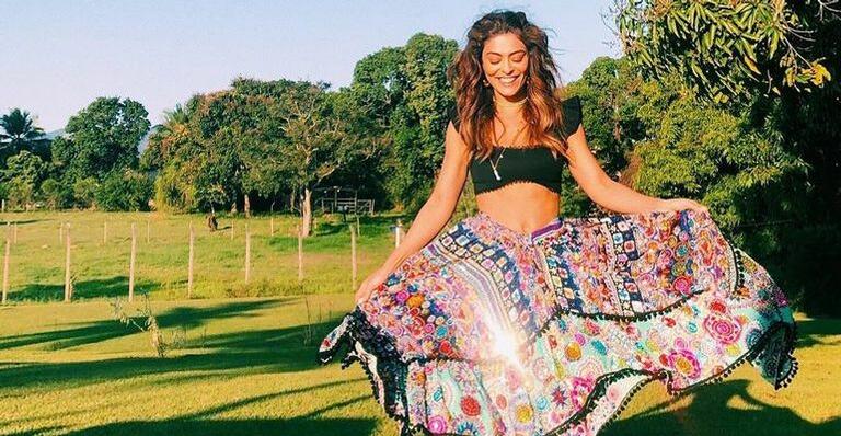 Juliana Paes tira folga e mostra momentos raros com a família