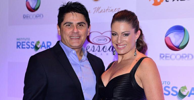 César Filho e Elaine Mickely abrem mansão super luxuosa e chocam público