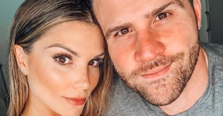 Flávia Viana é pedida em casamento por Marcelo Zangrandi: ”Mil vezes sim”