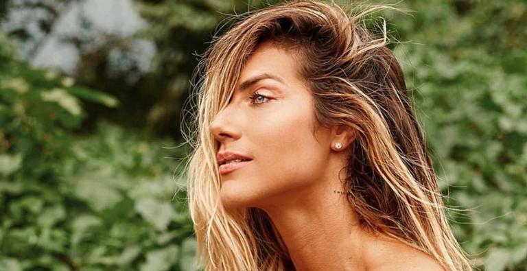 Giovanna Ewbank esquenta o clima nas redes ao postar foto sensual: ”Não tem um defeito”
