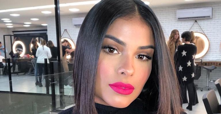 Gata! Ex-BBB Munik arranca suspiros dos seguidores com foto de lingerie