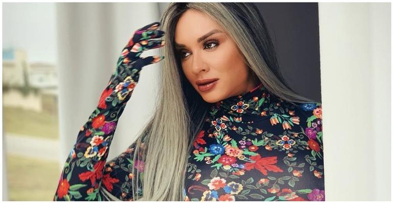 Com maiô mega cavado, Juju Salimeni mostra seu talento na dança e dispara: ”Muito ruim”