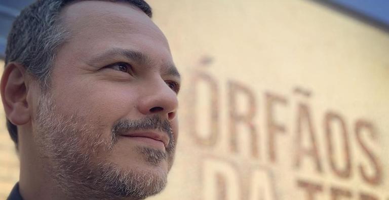 Danton Mello compartilha clique malhando com a esposa: ”Príncipe”