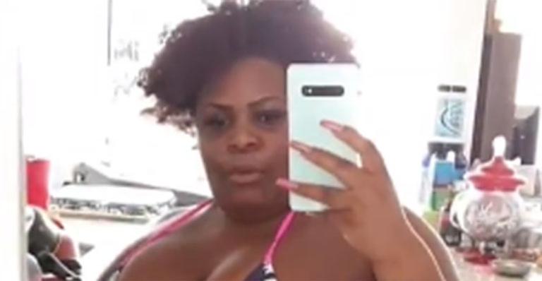 Jojo Todynho surge de biquíni e avisa: ”Pegar um sol no bumbum”