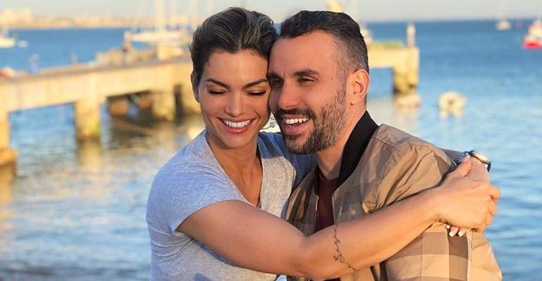 Kelly Key surge em momento romântico com o marido e encanta: ”Casal de margarina”