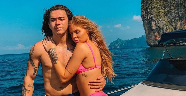 Luisa Sonza compartilha clique fofo com cachorros de estimação ao lado do marido, Whindersson Nunes