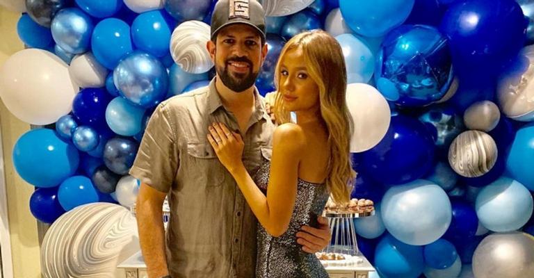 Sorocaba, da dupla com Fernando, ganha festa surpresa de aniversário da namorada