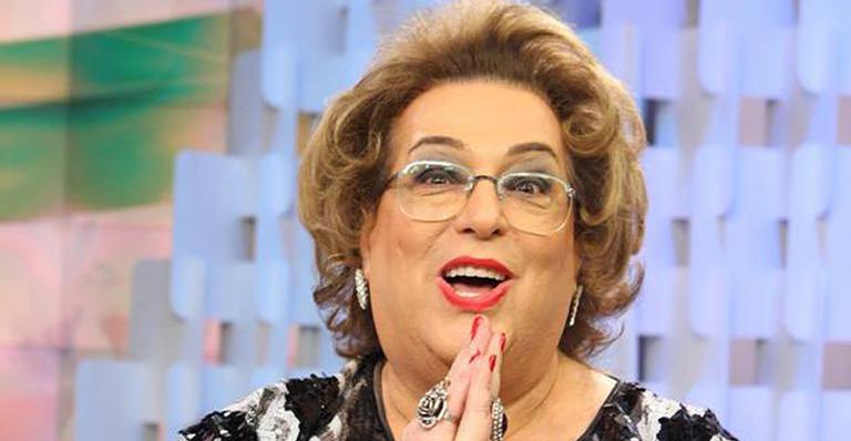 Mamma Bruschetta deixa ‘Fofocalizando’ e Chris Flores assume no seu lugar