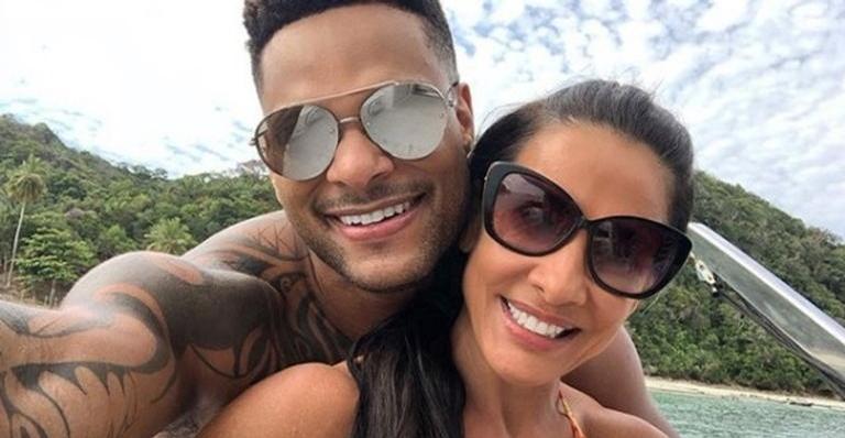 Scheila Carvalho compartilha momento íntimo com o marido: ”Não arreguei”