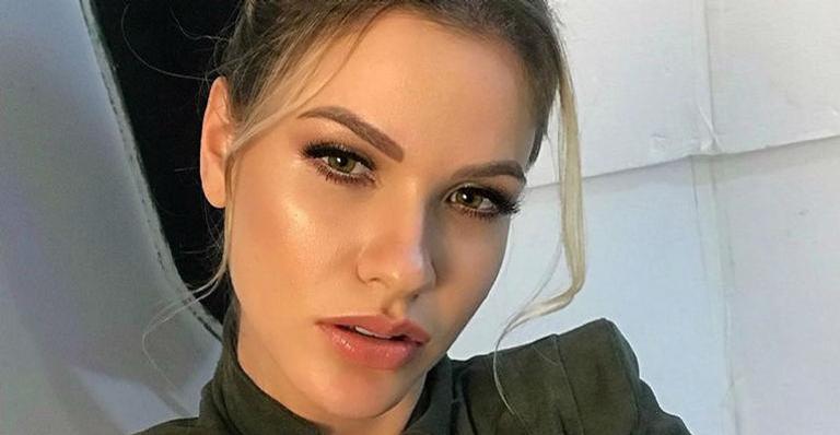 Andressa Suita choca web ao mostrar o sofá todo riscado pelo filho: ”Era pra desenhar só no papel”