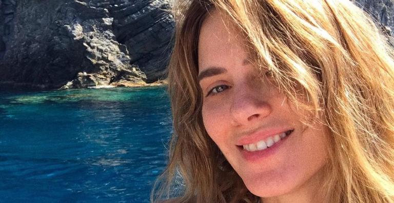 Carolina Dieckmann surge cantando com Leonardo Sbaraglia e encanta seguidores: ”Que dupla”