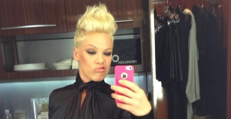 P!nk divulga clipe para ”Hurts 2B Human”, música em parceria com o cantor Khalid