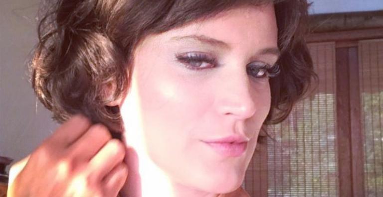 Bianca Bin exibe decote profundo em foto e internautas vão à loucura: ”Muito deusa”