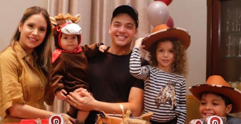 ‘O Rei Dom’: Wesley Safadão e Thyane celebram aniversário do filho caçula com festa surpreendente