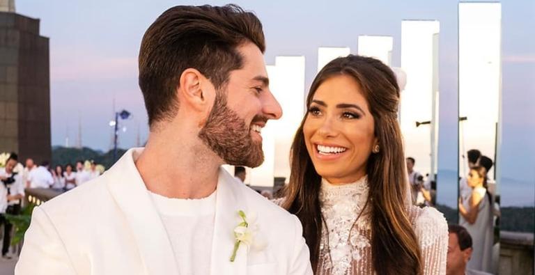 Grávida, Romana Novais exibe barriguinha e Alok se declara: ”Amores da minha vida”