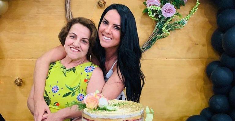 Graciele Lacerda impressiona ao mostrar detalhes da festa de aniversário que fez para a mãe