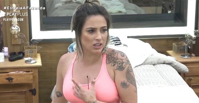 A Fazenda: Tati Dias compara Nadja Pessoa com Drika Marinho