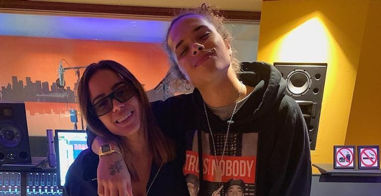 Vitão fala sobre término de namoro após beijo em Anitta: ”Focar no meu trabalho”