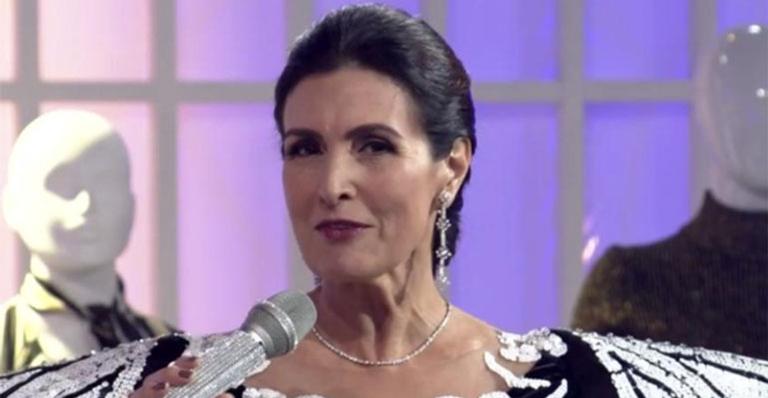 Fátima Bernardes se veste de Hebe no Encontro e quebra a internet: ”Icônico”