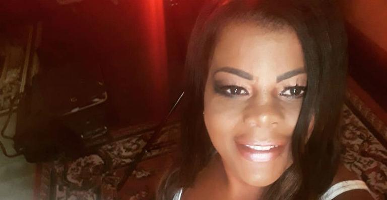 Aos 40 anos, Tati Quebra Barraco posta foto arrasando com body e exibe o corpão
