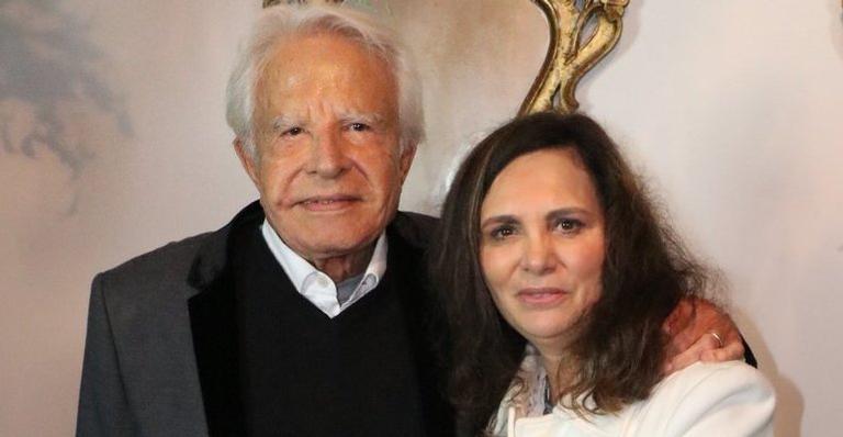 Ao lado da mulher, Cid Moreira comemora 92 anos com festão para 150 pessoas em fazenda do Rio
