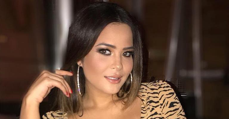 Geisy Arruda eleva temperatura com clique sensual: ”Fotos preferidas”