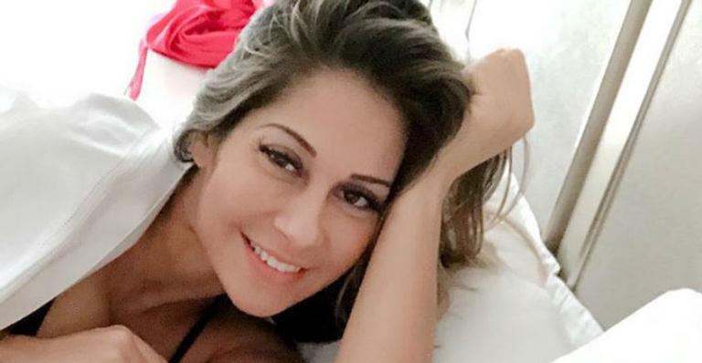 Mayra Cardi esquenta o coração dos fãs com foto antiga dos filhos